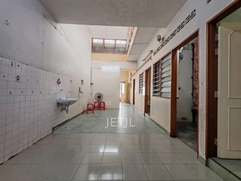 1-storey Terraced House for Sale in Taman Meru Makmur 1 (Kapar) - Tom Lee - PropertyGuru.com.my