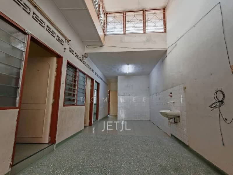 1-storey Terraced House for Sale in Taman Meru Makmur 1 (Kapar) - Tom Lee - PropertyGuru.com.my