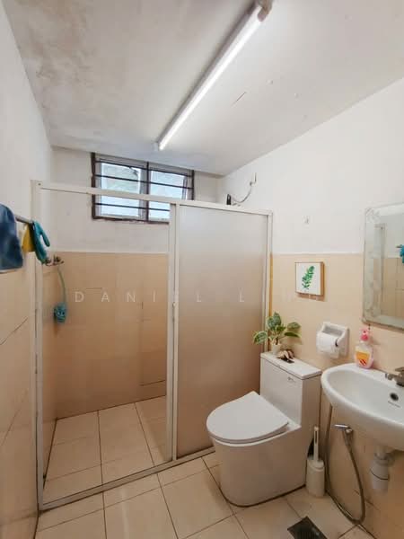 Apartment for Rent at Pulai View - Daniel Ling - Bathroom - PropertyGuru.com.my