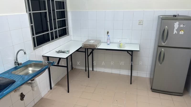Condominium for Rent at Cyberia Smart Homes - Malik Sarwar - Kitchen - PropertyGuru.com.my