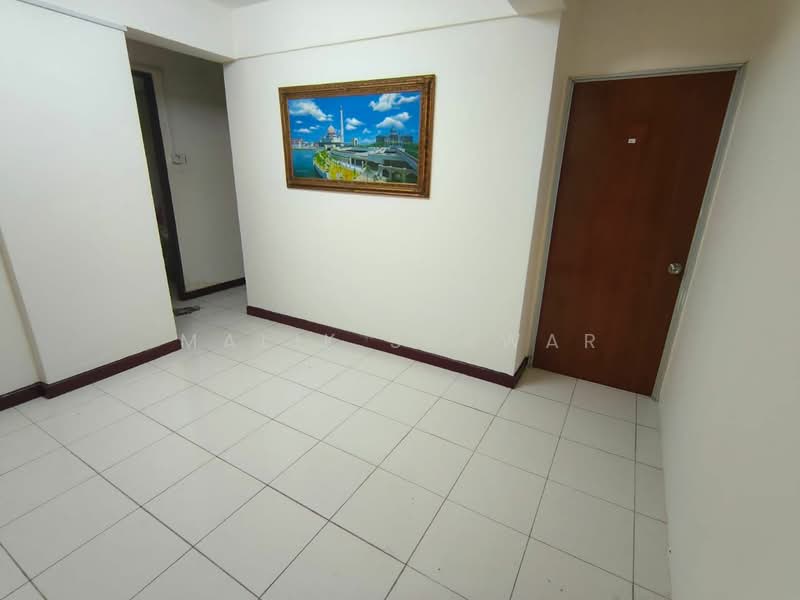 Condominium for Rent at Cyberia Smart Homes - Malik Sarwar - Interior - PropertyGuru.com.my