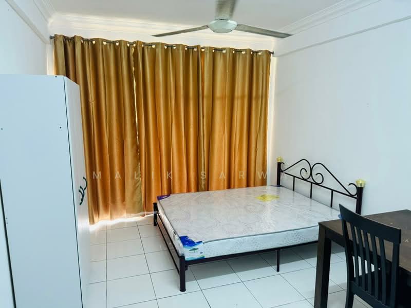 Kondominium untuk Disewa di Cyberia Smart Homes - Malik Sarwar - Bedroom - PropertyGuru.com.my