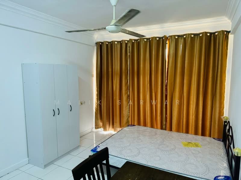Kondominium untuk Disewa di Cyberia Smart Homes - Malik Sarwar - Bedroom - PropertyGuru.com.my