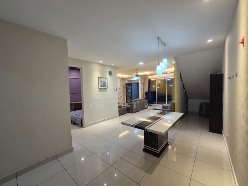 Rumah Teres 2 Tingkat untuk Disewa di Taman Tiara East (Semenyih) - KK HEW - Living Room - PropertyGuru.com.my