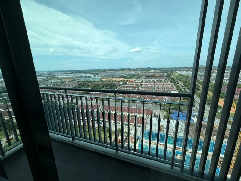 Service Residence for Sale at Sky Oasis Residence (Pangsapuri Oasis 1) - Jane Ngoi - Balcony - PropertyGuru.com.my