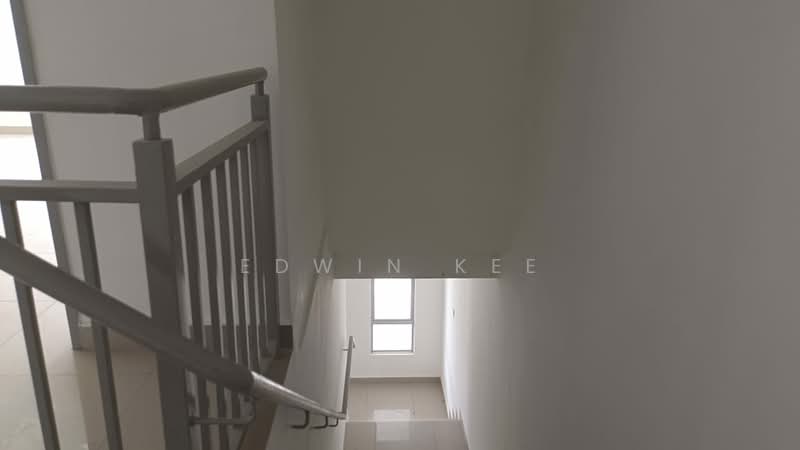 Rumah Teres 2 Tingkat untuk Dijual di Labu (Negeri Sembilan) - EDWIN KEE - Corridor - PropertyGuru.com.my