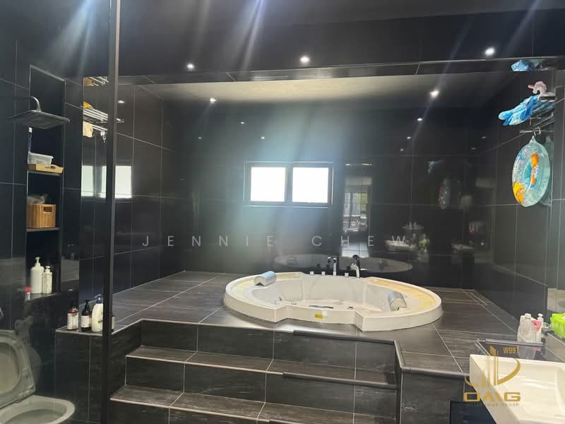 Rumah Teres 3 Tingkat untuk Dijual di Ambang Botanic (Klang) - Jennie Chew - Bathroom - PropertyGuru.com.my