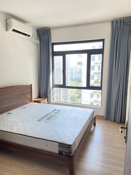 Apartment for Rent at Starview Bay @ Forest City - Alex Cheah - Master Bedroom - PropertyGuru.com.my