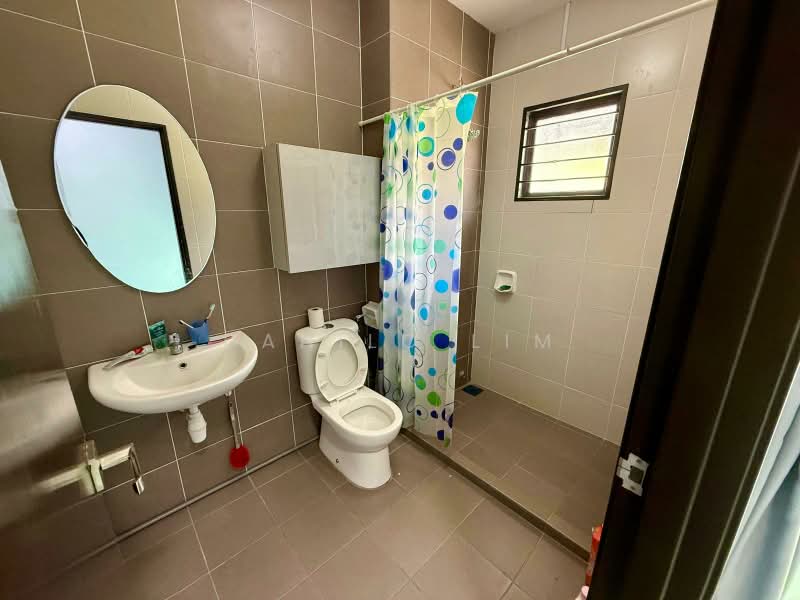 2-storey Terraced House for Sale in Bandar Damai Perdana (Cheras) - Danilo Lim - Bathroom - PropertyGuru.com.my