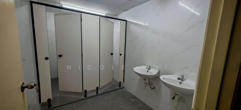 Pejabat untuk Disewa di KLCC (KL City Centre) - Nicole Ooi - Bathroom - PropertyGuru.com.my