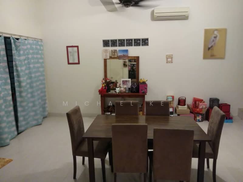 Townhouse for Sale in Kampung Sungai Kayu Ara (Petaling Jaya) - Michael Kei - Dining Room - PropertyGuru.com.my