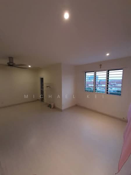 Townhouse for Sale in Kampung Sungai Kayu Ara (Petaling Jaya) - Michael Kei - Living Room - PropertyGuru.com.my