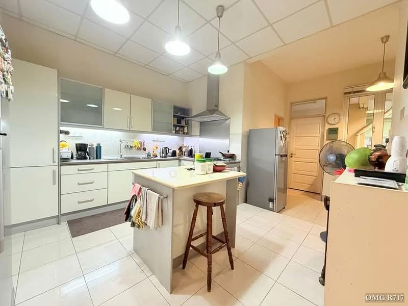 Semi-Detached House for Sale in Setia Damai (Setia Alam) - Loke . - Kitchen - PropertyGuru.com.my