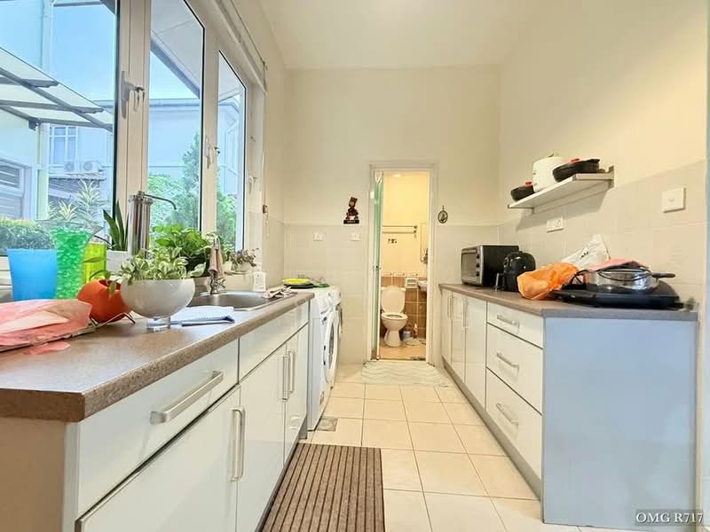 Semi-Detached House for Sale in Setia Damai (Setia Alam) - Loke . - Kitchen - PropertyGuru.com.my