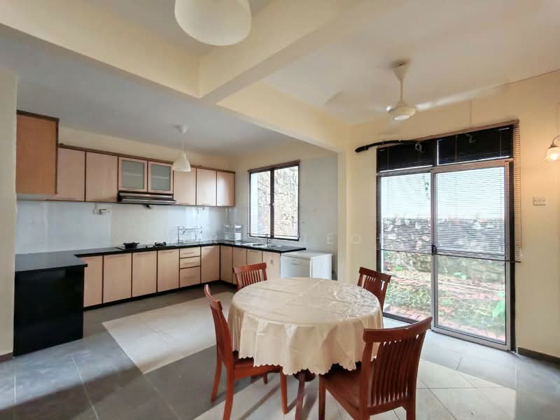 Bungalow for Rent in Batu Ferringhi (Penang) - Chris Teoh - Kitchen - PropertyGuru.com.my