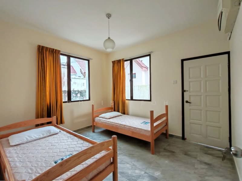 Bungalow for Rent in Batu Ferringhi (Penang) - Chris Teoh - Bedroom - PropertyGuru.com.my