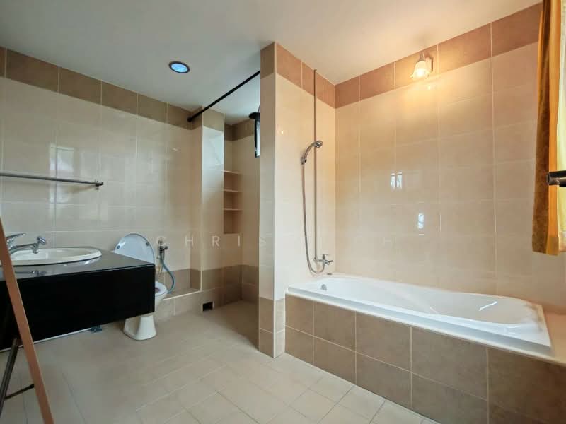 Bungalow for Rent in Batu Ferringhi (Penang) - Chris Teoh - Bathroom - PropertyGuru.com.my