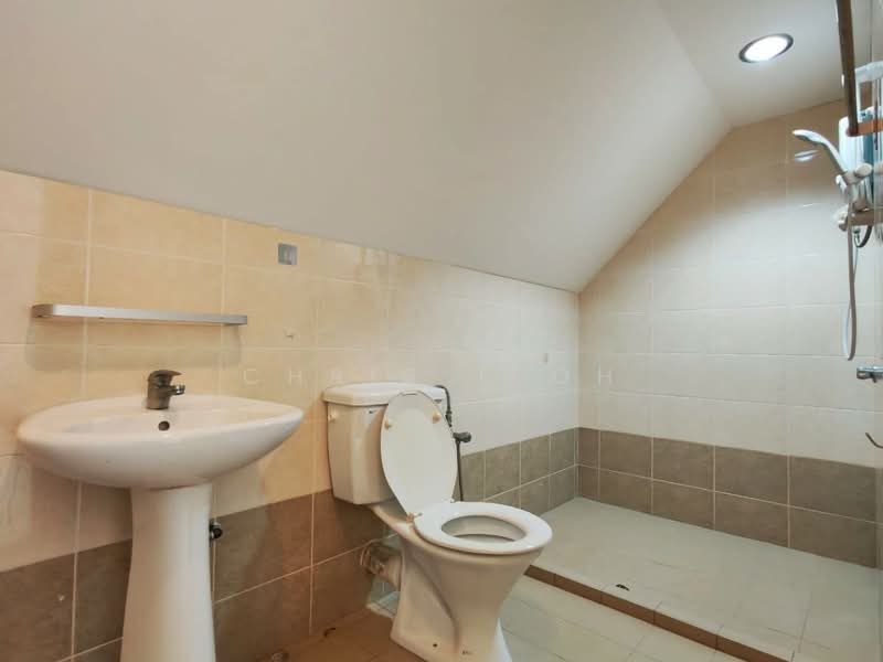 Bungalow for Rent in Batu Ferringhi (Penang) - Chris Teoh - Bathroom - PropertyGuru.com.my
