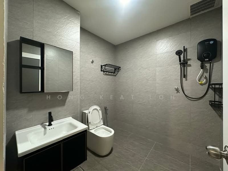 2-storey Terraced House for Rent in Taman Desaria (Petaling Jaya) - Hong Keat Loh - Bathroom - PropertyGuru.com.my