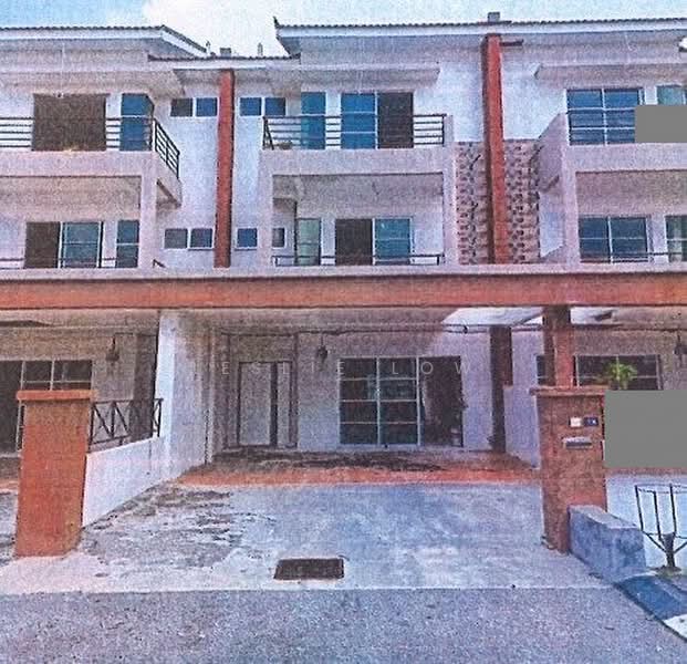 2.5-storey Terraced House for Sale in Sitiawan (Perak) - Leslie Low - Exterior - PropertyGuru.com.my