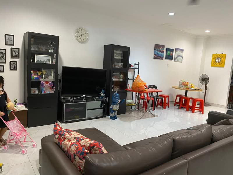 Rumah Teres 2 Tingkat untuk Dijual di Taman Sri Putra Mas (Sungai Buloh) - Wayne Lai - Living Room - PropertyGuru.com.my