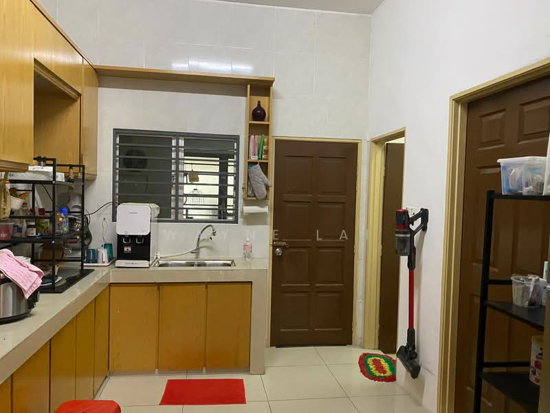 Rumah Teres 2 Tingkat untuk Dijual di Taman Sri Putra Mas (Sungai Buloh) - Wayne Lai - Kitchen - PropertyGuru.com.my