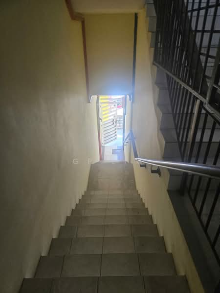Shop / Office for Sale in Port Klang (Pelabuhan Klang) (Selangor) - GP Lim - Corridor - PropertyGuru.com.my