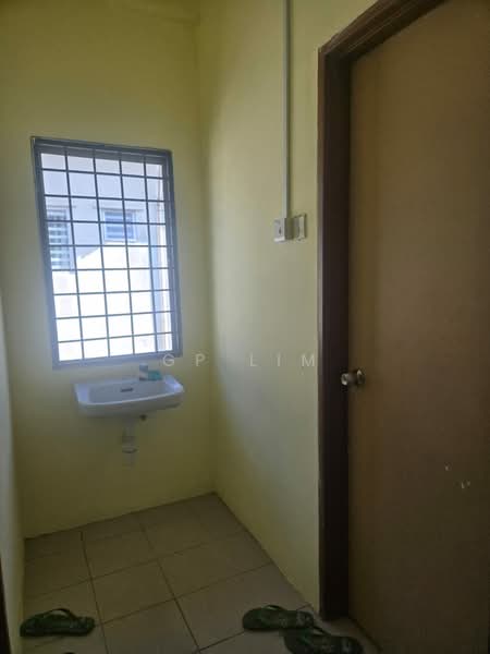 Shop / Office for Sale in Port Klang (Pelabuhan Klang) (Selangor) - GP Lim - PropertyGuru.com.my