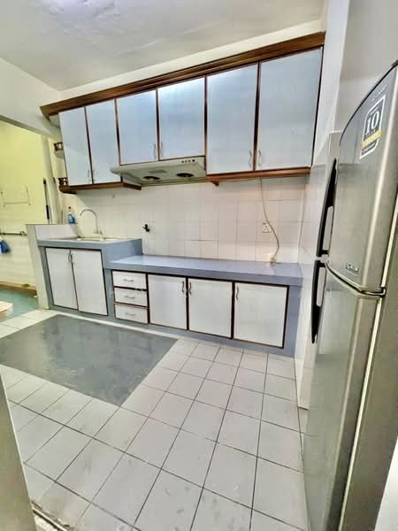 Condominium for Sale at De Tropicana - Mohd Ridzuan - Kitchen - PropertyGuru.com.my