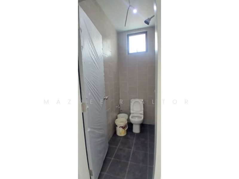 Shop / Office for Rent in Setia Ecohill (Semenyih) - Maznee Realtor - Bathroom - PropertyGuru.com.my