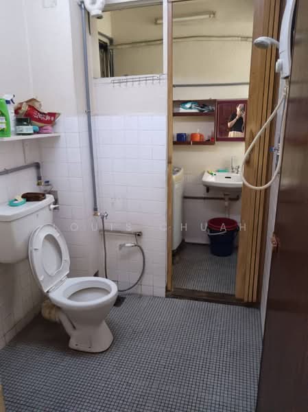 Pangsapuri untuk Disewa di Desa Green - Louis Chuah - Bathroom - PropertyGuru.com.my