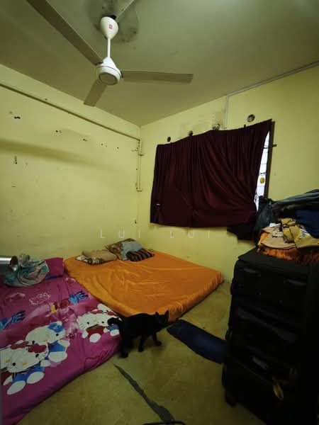 Flat for Sale at Taman Tampoi Utama Flat - Lui Lui - PropertyGuru.com.my