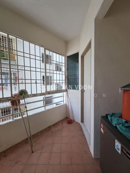 Kondominium untuk Dijual di Regency Heights Condo - Jordan Voon - Balcony - PropertyGuru.com.my