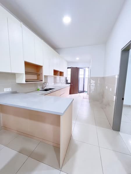 Terraced House for Sale in Elmina (Shah Alam) - Hor Yan - Kitchen - PropertyGuru.com.my