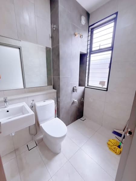 Terraced House for Sale in Elmina (Shah Alam) - Hor Yan - Bathroom - PropertyGuru.com.my