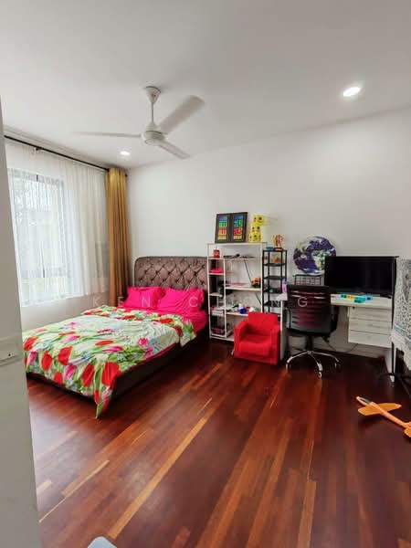 3-storey Terraced House for Sale in Tamansari (Rawang) - Ken Chong - Bedroom - PropertyGuru.com.my