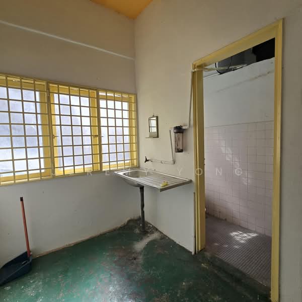 Office for Rent in Taman Seraya (Ampang) - Jeremy Yong - Kitchen - PropertyGuru.com.my