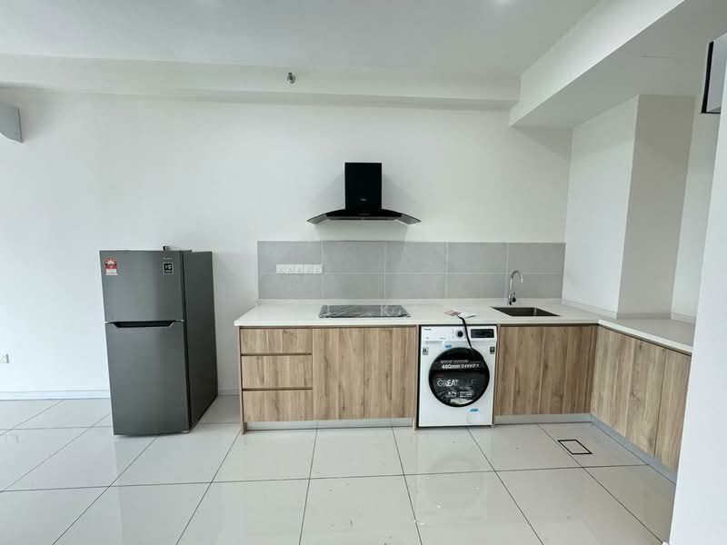 Servis Apartment untuk Disewa di The Glenz @ Glenmarie - Wei Kit - Kitchen - PropertyGuru.com.my