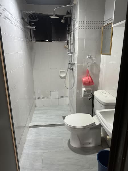 Kondominium untuk Disewa di Fraser Towers - Sumitra Sabaratnam - Bathroom - PropertyGuru.com.my