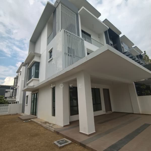 Rumah Teres 3 Tingkat untuk Dijual di Setia Utama (Setia Alam) - Loke . - Exterior - PropertyGuru.com.my
