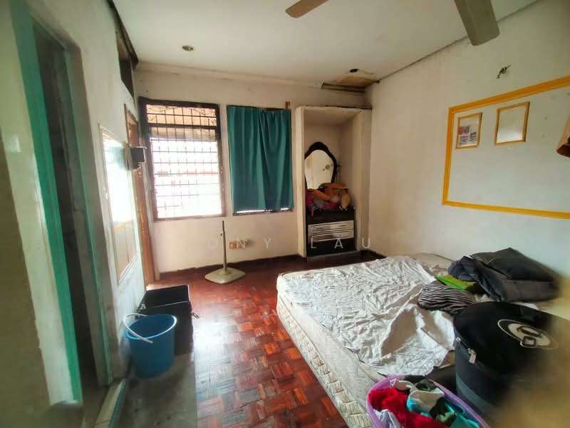 2-storey Terraced House for Sale in SS5 (Petaling Jaya) - Tony Lau - Bedroom - PropertyGuru.com.my