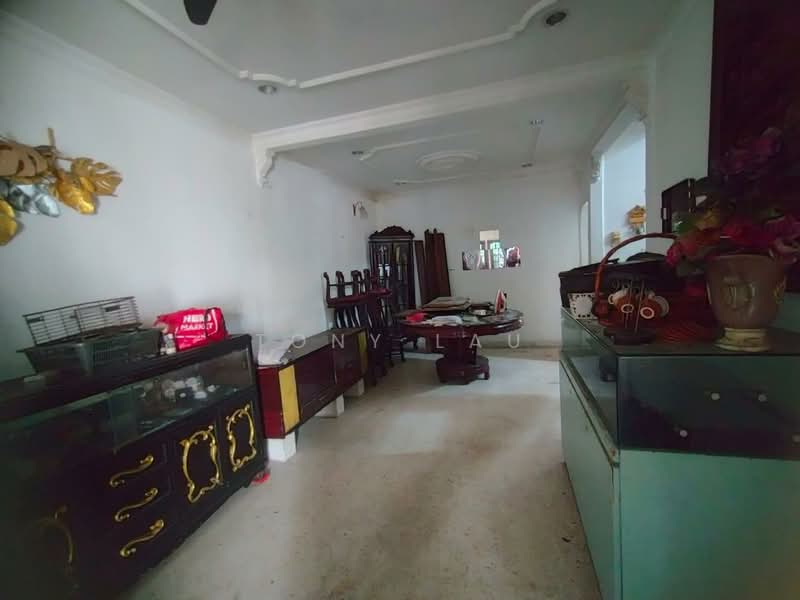 2-storey Terraced House for Sale in SS5 (Petaling Jaya) - Tony Lau - Living Room - PropertyGuru.com.my