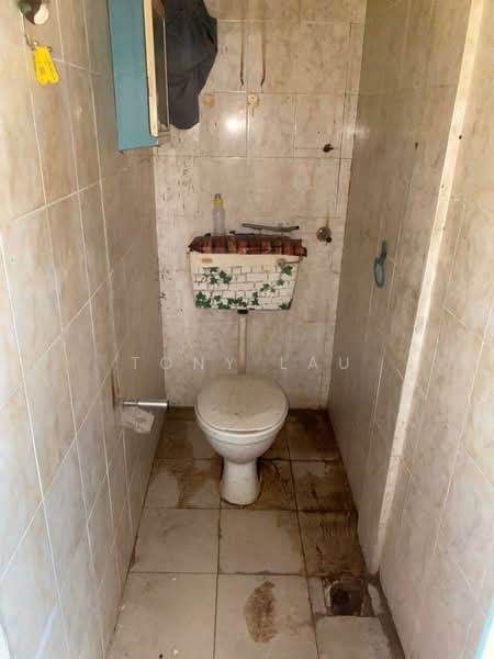 2-storey Terraced House for Sale in SS5 (Petaling Jaya) - Tony Lau - Bathroom - PropertyGuru.com.my
