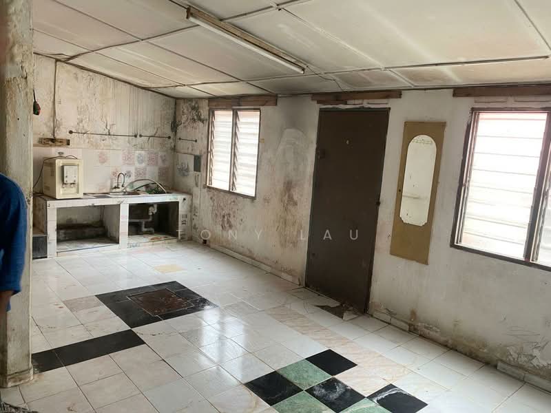 2-storey Terraced House for Sale in SS5 (Petaling Jaya) - Tony Lau - Kitchen - PropertyGuru.com.my