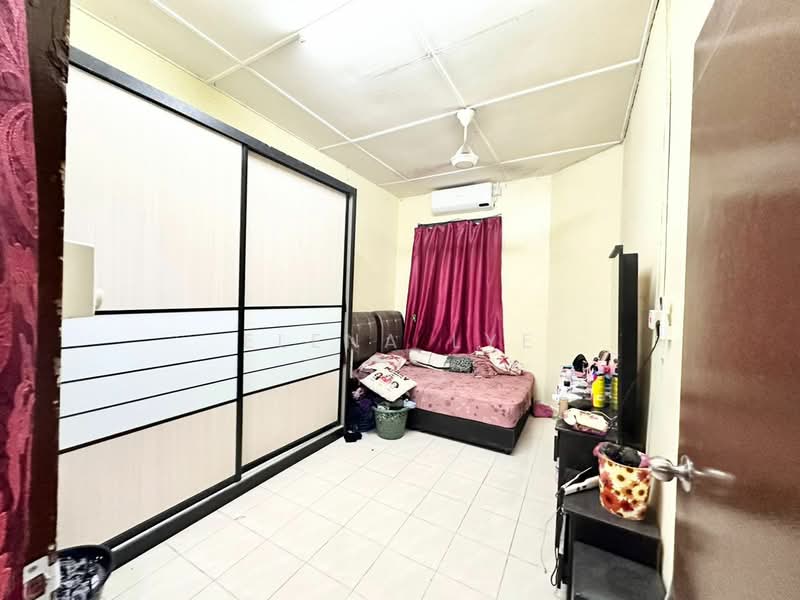 Rumah Teres 1 Tingkat untuk Dijual di Taman Universiti (Skudai) - Elena Lye - PropertyGuru.com.my