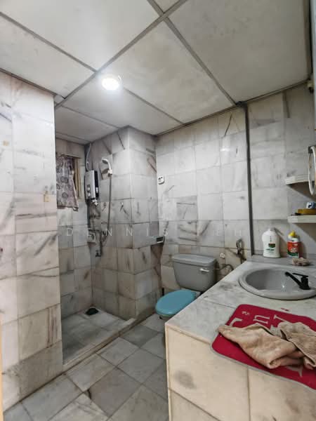 Condominium for Rent at Pelita Indah - Dennis Peh - Bathroom - PropertyGuru.com.my