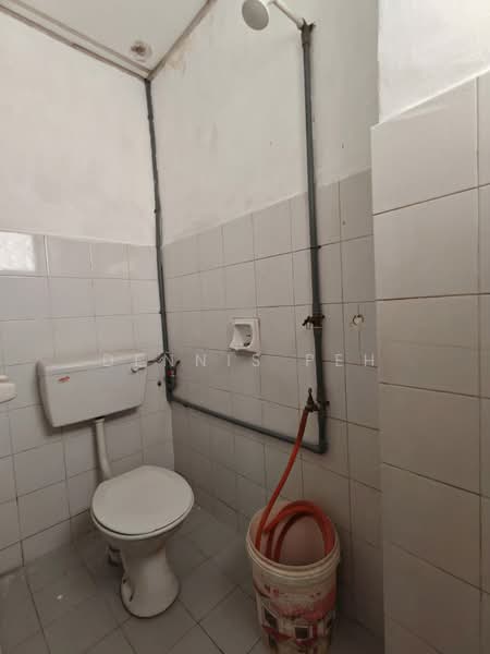 Condominium for Rent at Pelita Indah - Dennis Peh - Bathroom - PropertyGuru.com.my