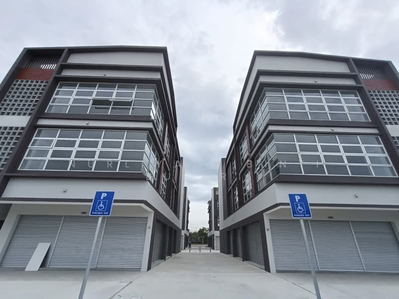 Shop / Office for Rent in Shah Alam (Selangor) - Nurliyana Binti Busari - Exterior - PropertyGuru.com.my