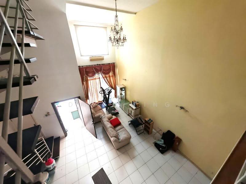 3-storey Terraced House for Sale in Lake Fields (Sungai Besi) - David Ting - Living Room - PropertyGuru.com.my