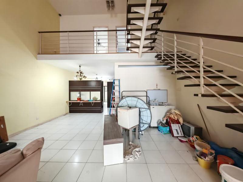 3-storey Terraced House for Sale in Lake Fields (Sungai Besi) - David Ting - Living Room - PropertyGuru.com.my